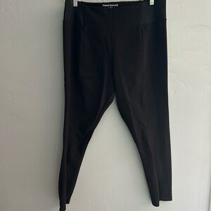 Harve Benard High-Waisted Skinny Dress Pants